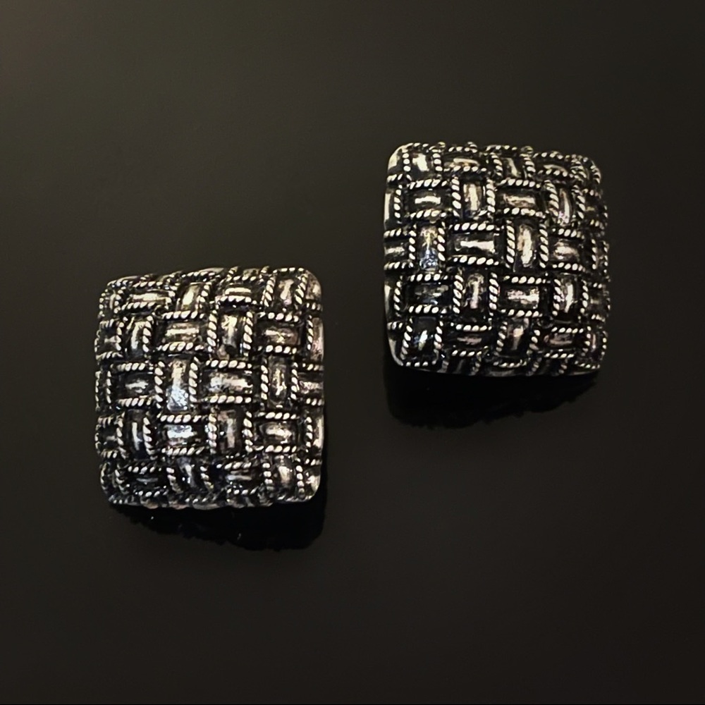 ✨Unique VTG Statement Clip On Earrings